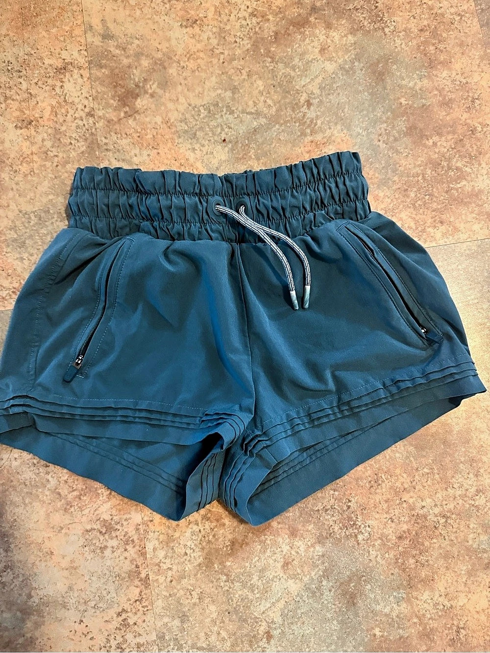 Athleta Girl All Play 3" Short Blue Girls M (8-10)